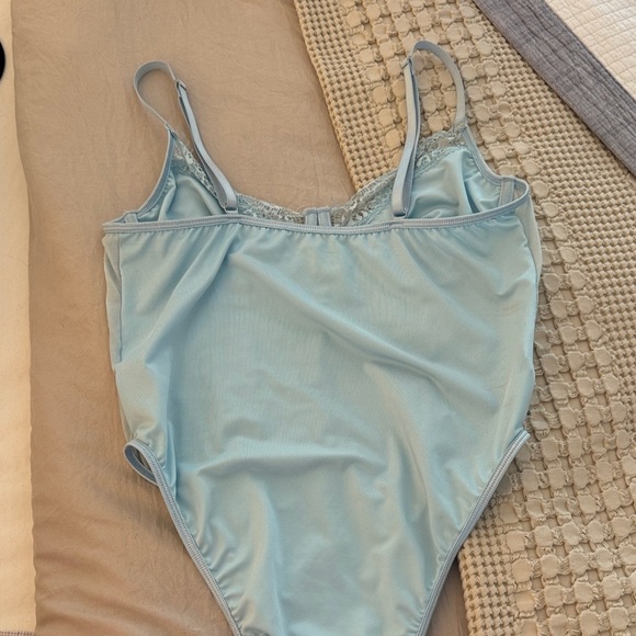 Light Blue Lace Bodysuit - Picture 5 of 5
